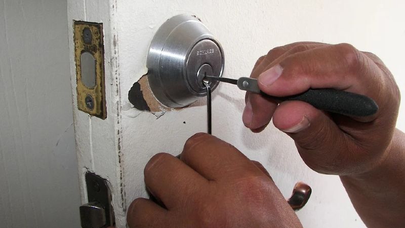 La Importancia de Tener un Cerrajero Urgente en Madrid: Beneficios y Consejos para Actuar Rápido