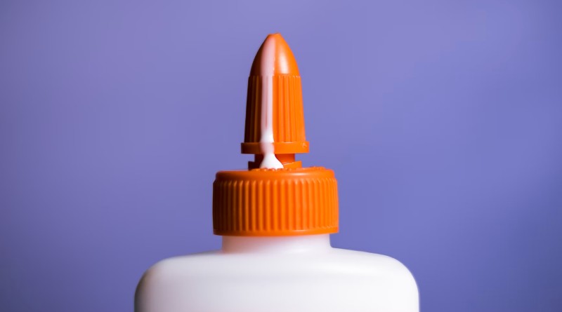 Guía Definitiva para Eliminar Pegamento de la Ropa: Soluciones Efectivas y Prácticas