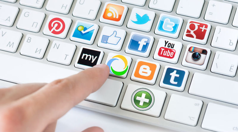 Cómo las TIC Están Transformando el Desarrollo Humano: Impacto Sostenible en la Educación, Salud y Economía Cómo las TIC Están Transformando el Desarrollo Humano: Impacto Sostenible en la Educación, Salud y Economía