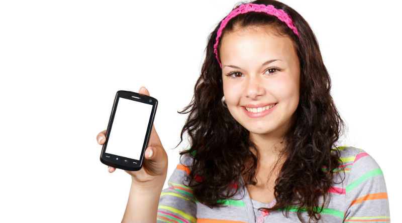 Consejos Esenciales para un Uso Responsable del Móvil en la Adolescencia: Guía Práctica para Padres y Jóvenes